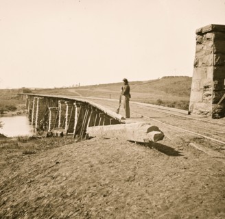 Knoxville, Tenn., vicinity. Bridge at Strawberry Plains 1863
