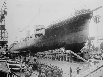 Launch of destroyer 30 -- Tokyo