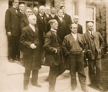 Lind, William Jennings Bryan, and others, on steps, Minneapolis, Minn, nown