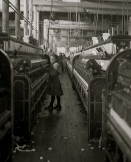 Little spinner in Mollahan Cotton Mills, Newberry, S.C. Many others as small.  1908