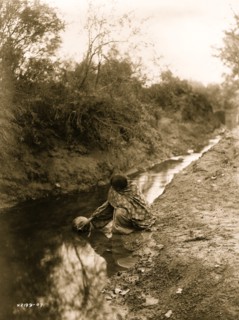 Maricopa water girl 1907