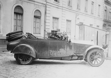 Mercedes car captured by French 1915
