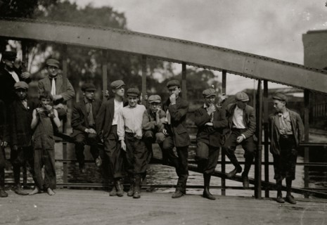Millworkers at the Washington Mill in Lawrence, Mass. 1911