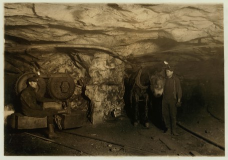 Mule power and motor power. 1908