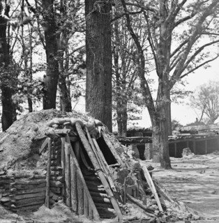 Petersburg, Va. Interior of Fort Steadman; bomb-proof in foreground 1865