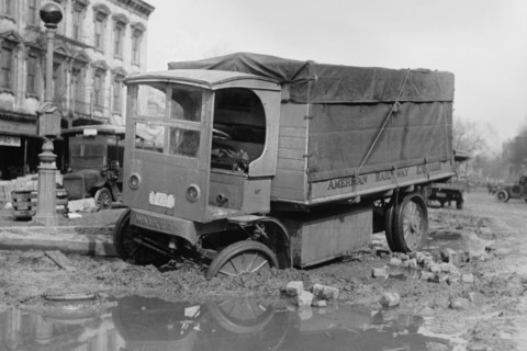 Railway Express Truck Muddle in Ditch 1921