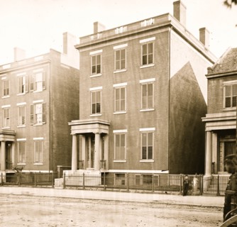 Richmond, Va. Residence of Gen. Robert E. Lee (707 East Franklin Street) 1865