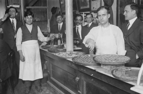 Syrian Restaurant Services its Pastries