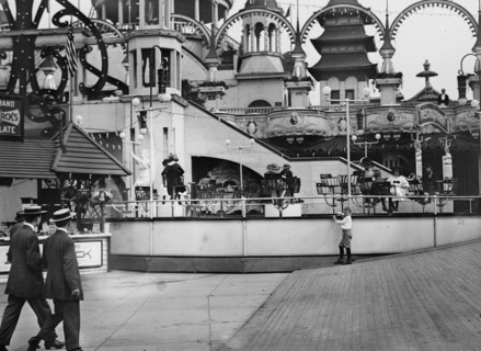 The Teaser, Coney Island in Luna Park 1911
