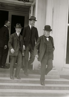 Thos. Edison at White House, 5/20/22 1922