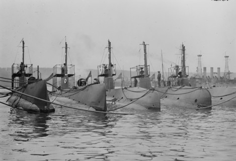 Salmon, Graylling, Tarpon, Octopus, Bonita & Nebraska Submarines 1911