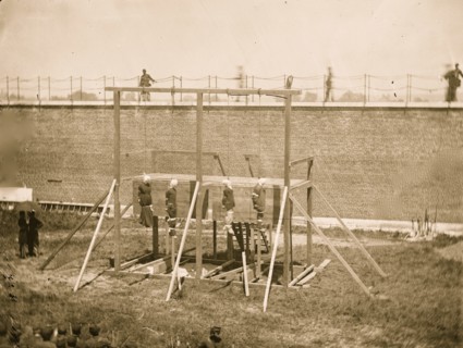 Hanging Lincoln's assassins 1865