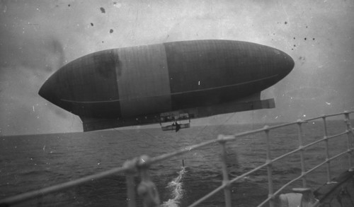 Wellman airship from "Trent" as it attempts to fly to the North Pole
