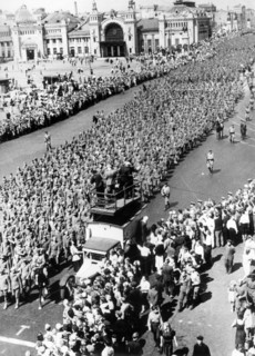 Such was the inglorious end of the nazi campaign against the soviet union, shown here are columns of war prisoners marching despondently through the streets of moscow, 1945.