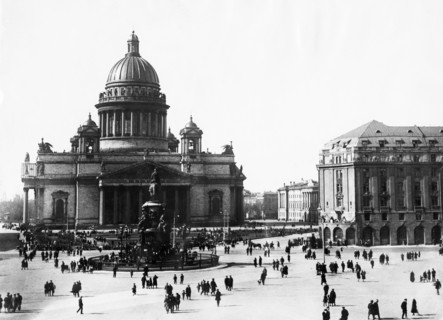 St, isaac's cathedral in leningrad, july 1931.