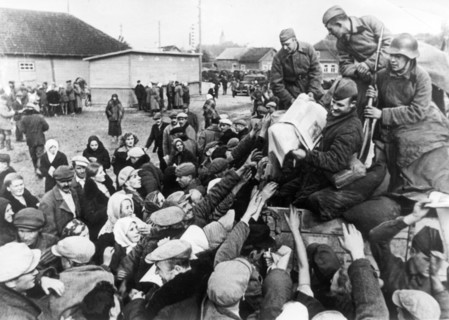 On september 17, 1939, the soviet government gave instructions to the high command of the red army to issue orders to the soviet troops to cross the frontier and take over the protection of life and p...