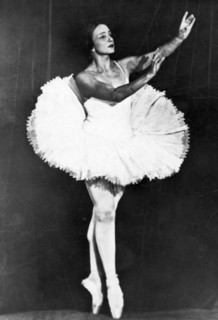 Soviet ballet dancer, natalia dudinskaya, as bayadere at the leningrad theater of opera and ballet, 1930s.