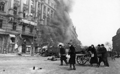 World war 2, budapest residents returning to their homes after the liberation of the city, february 1945.