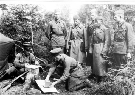 A group of frontline soldiers in 1941 applying for membership in the communist party.