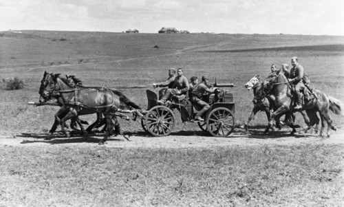 A red army cavalry unit with machine-gun carriages on the march, june 1942.