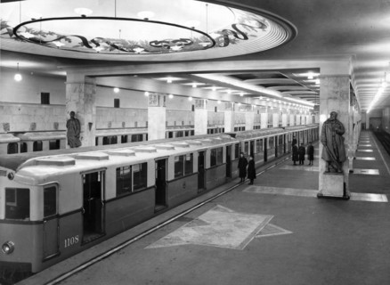 Ismailovskaya subway station, moscow, ussr, 1970s.