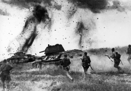 Soviet artillery battery in the northern caucasus, 1943.