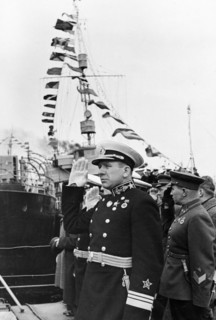 Commander of the baltic fleet, vice-admiral v,f, tributs at the hoisting of the flag on one of the soviet warships, may 1941.