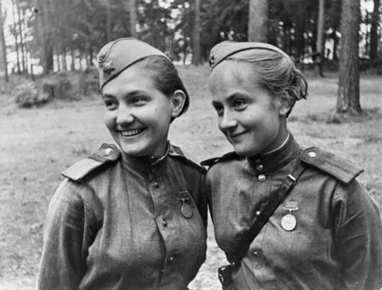 World war 2, senior sergeants v, mityoshina and n, zalko, former students of the moscow state theatrical institute have been at the front from the first days of the war, they have been awarded the med...
