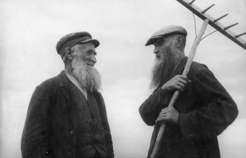 A jewish kolkhoz in stalindorf - national jewish district, ukraine, ussr, itsik medvedev, all his life a poor day laborer at a rich local miller's, and shmeel godtman, a window framer; both found a sa...