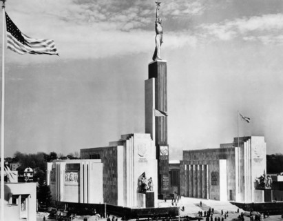 The ussr pavillion at the 1939 world's fair in new york.