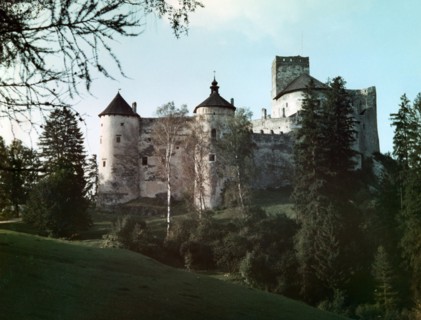14th century gothic castle at niedzica in southern poland, 1965.