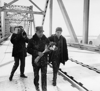 Withdrawal from afghanistan, lieutenant general b, gromov, the last soviet soldier to cross the soviet-afghan border along the 960m long bridge over the amudarya river near the town of termez, uzbekis...