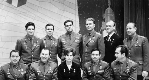 Soviet cosmonauts: a, nikolayev, p, belyaev, v, tereshkova, v, bykovskiy, p, popovich, (l to r), front row), 2nd row: b, volynov, e, khrunov, georgi beregovoy, v, shatalov, a, eliseev, a, leonov, janu...