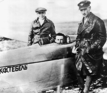 Sergei korolyov in the cockpit of the glider, koktebel in the crimea in 1929, with him are the glider's designer, s, n, liushin (left) and pilot k, artseulov.