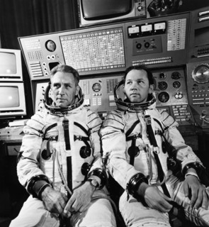 Soyuz 15, soviet cosmonauts lev demin (dyomin) and gennadi sarafanov at the yuri gagarin cosmonauts training center, 1974.