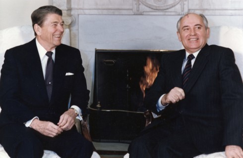 Mikhail gorbachev meeting with united states president, ronald reagan in the white house on december 8, 1987.