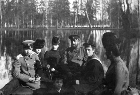 The photo 'emperor alexander lli with empress maria fyodorovna and children nicholas, george, michael and xenia in a boat' is on view at the exhibition 'empress maria fyodorovna, the return' in the st...