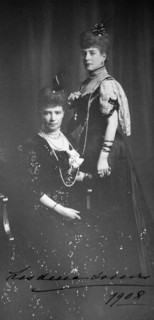 The photo of widowed empress maria fyodorovna and her sister queen alexandra of england (1908) is on view at the exhibition 'empress maria fyodorovna, the return' in the state central modern russian h...