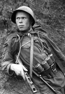 Battle of stalingrad, 1942, red army scout.