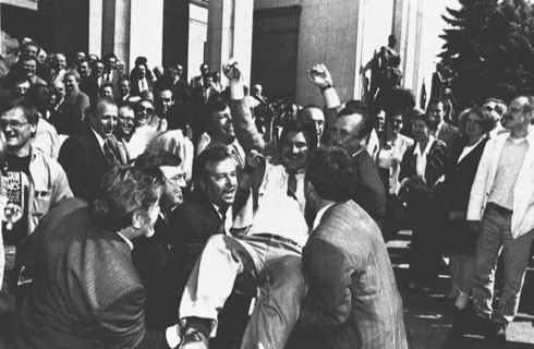 Ukrainian people celebrating at the ukrainian parliament building on the occasion of the approval by the supreme soviet a new ukrainian constitution on june 28, 1996, kiev, ukraine.