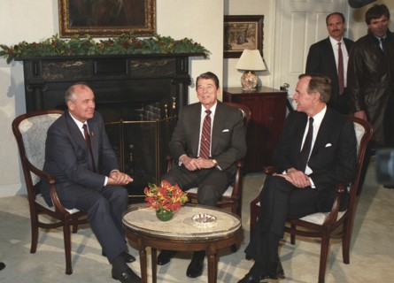 Mikhail gorbachev meeting with ronald reagan and george bush during his visit to the usa in 1987.