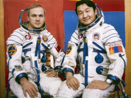 Soyuz 39 crew vladimir dzhanibekov and zhugderdemidiyn gurragcha (mongolia) at the gagarin cosmonauts training center, 1981.