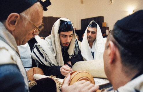 Morning prayers at moscow choral synagogue, russia, december 1999.