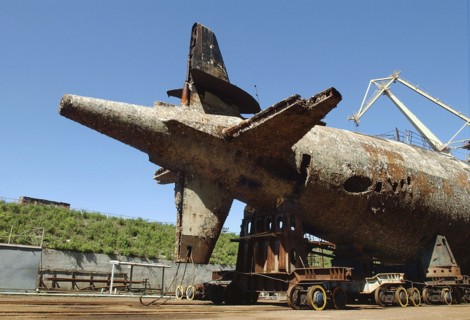 Maritime territory, russia, august 4, 2004, work at the facility for nuclear-powered submarines utilization, the 'zvezda' plant in the city of bolshoy kamen is occupied with utilization of thirty deco...