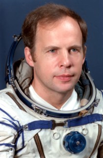 Russian federation, moscow,the russian-us crew on board russia's orbiter mir check air-tightness of the station's faulty hatch section