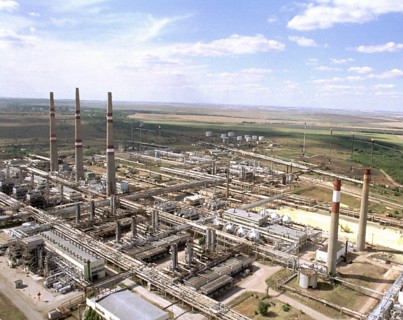 Orenburg, russia, orenberg gas plant, an operation of gazprom's local branch, processing gas condensate from europe's biggest deposit on the bank of the ural river.