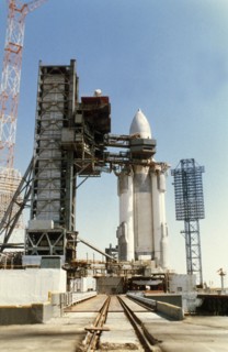 Soviet carrier rocket, energia, on the launch pad at baikonur during tests, kazakhstan, ussr, 1987.