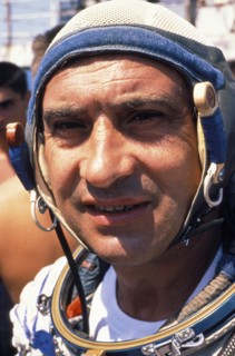 Soyuz tm-18, russian cosmonaut valery polyakov preparing for his 18 month mission, 1993.