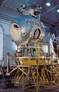 Lunik 1 manned lunar landing module, it was intended to operate in conjunction with the zond 9 spacecraft in 1971.