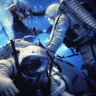 Soyuz t-5, soviet cosmonauts anatoli berezovoi and valentin lebedev training for space walks under water, 1982.